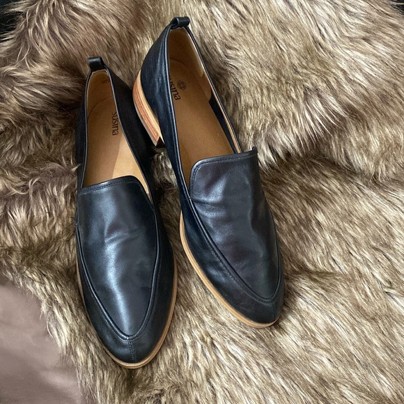 susina kellen loafer